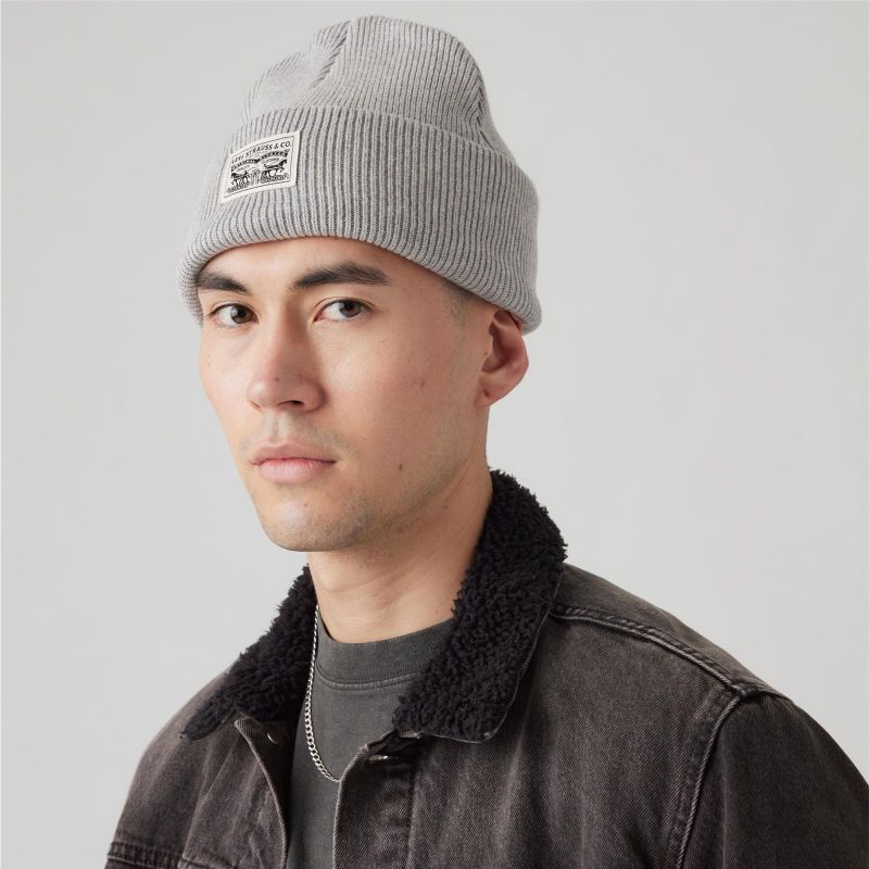 BACKPATCH BEANIE